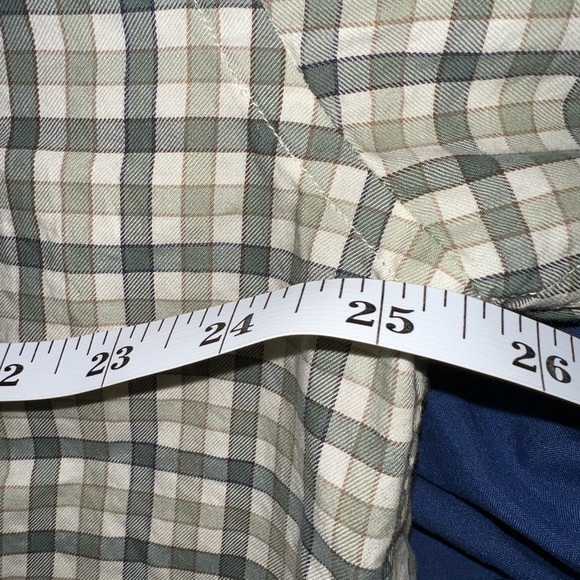 Alex Cannon all cotton XXL button down shirt, collar detail with black pattern. - Picture 2 of 4